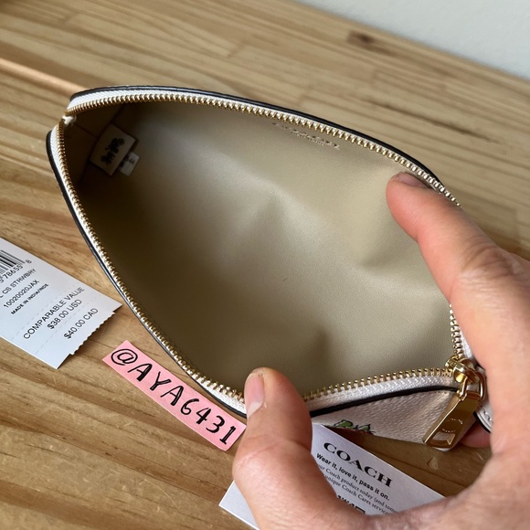 Coach Coach Pencil Case With Strawberry Print🎈🎈 - Picture 6 of 10